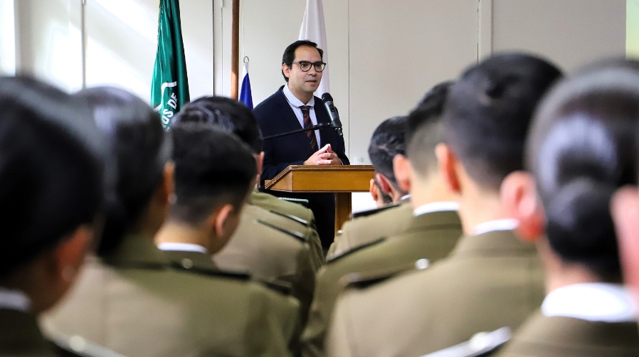 Taller a Carabineros UGM